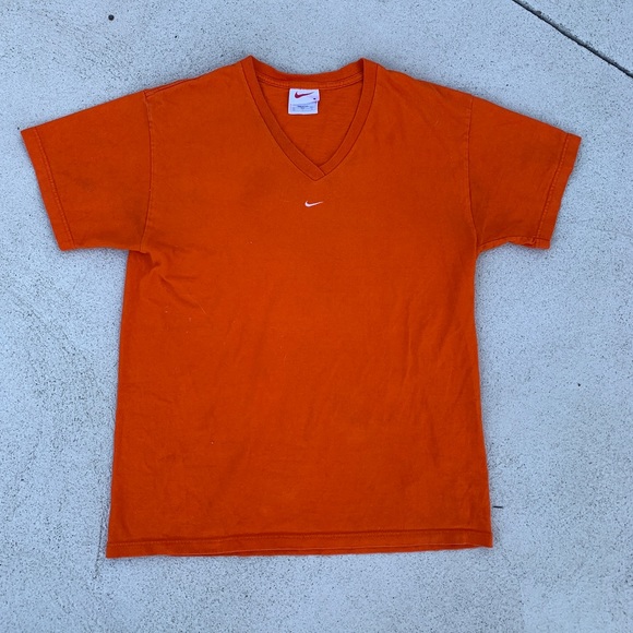 Vintage Nike Tee Size Small V-Neck - Picture 2 of 3